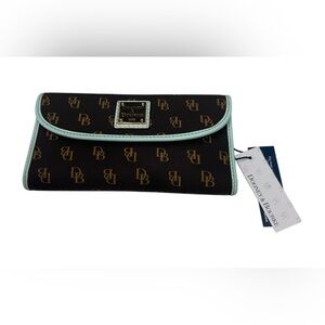 Dooney & Bourke Gretta Continental Clutch‎ wallet NWT